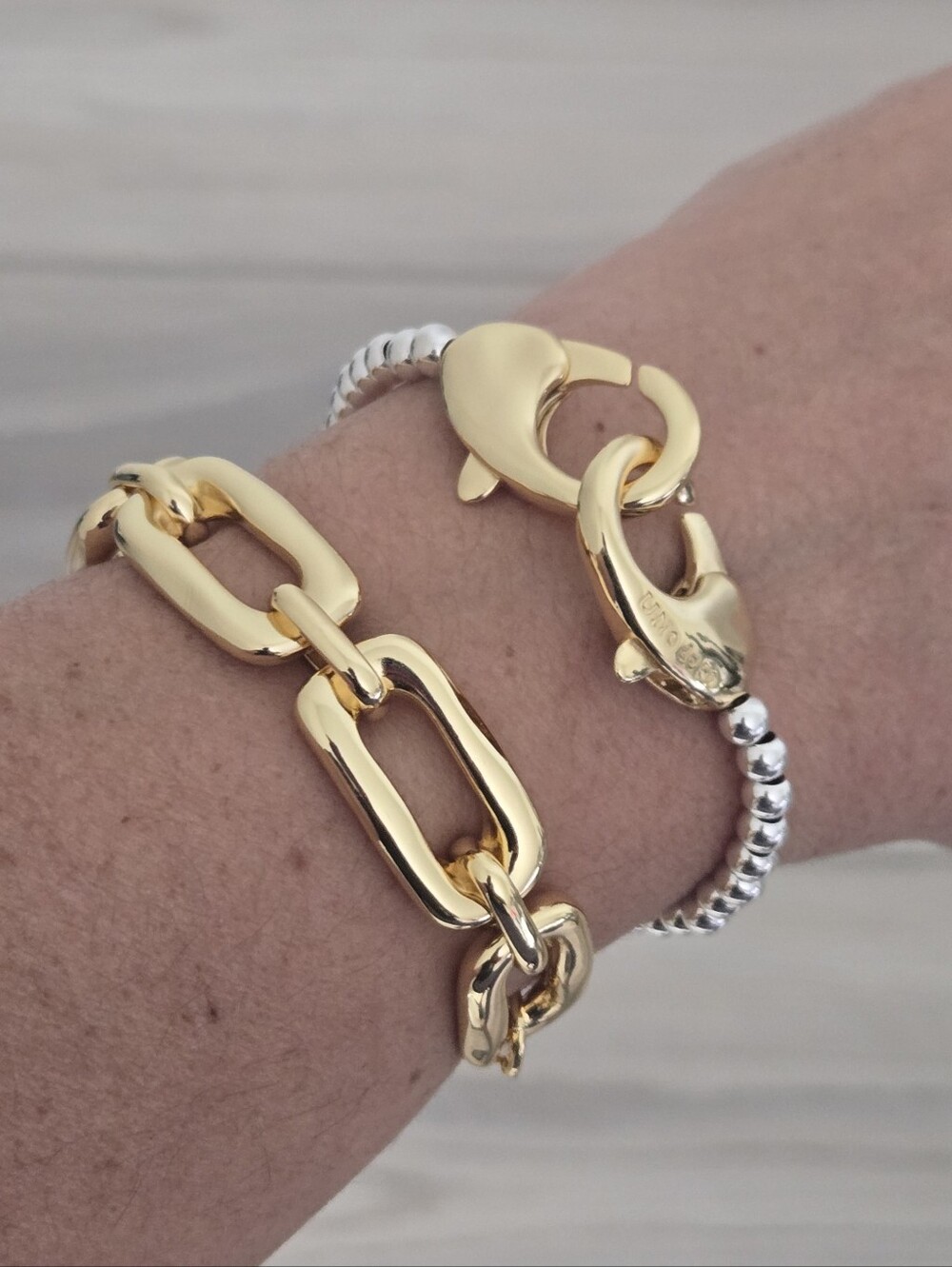 Uno De 50 • ABANADO • Gold Plated Link Bracelet - Picture 11 of 12